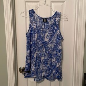 Bobeau swing tank
